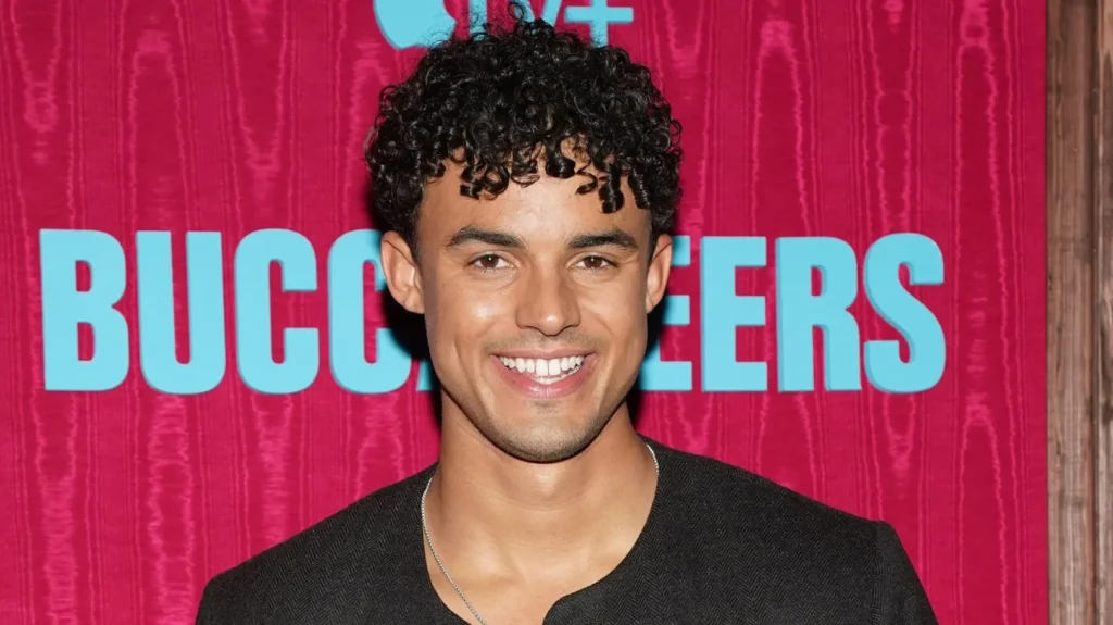 matthew broome height
